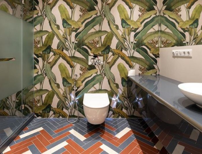 papier peint spécial salle de bain : un revêtement mural de caractère