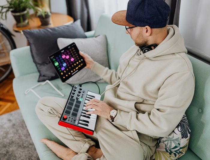 Cours de piano en ligne : comment apprende le piano sur Internet sans stress