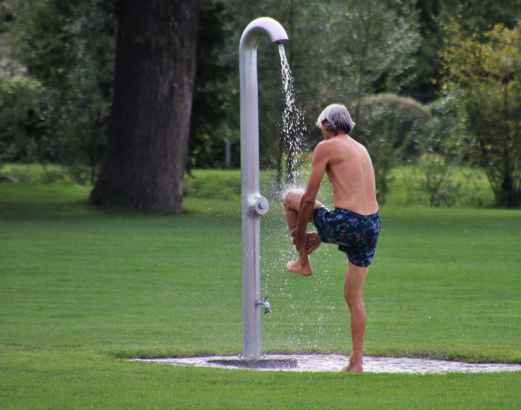 Douche de jardin / Lance d’arrosage télescopique 2-en-1 Douche de jardin / Lance d’arrosage télescopique 2-en-1